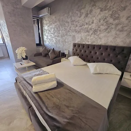 Lägenhet Stunning Luxury Stefan Promenada Prima Linie La Mare *