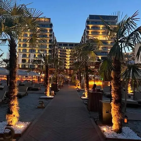 Stunning Luxury Stefan Promenada Prima Linie La Mare Lägenhet